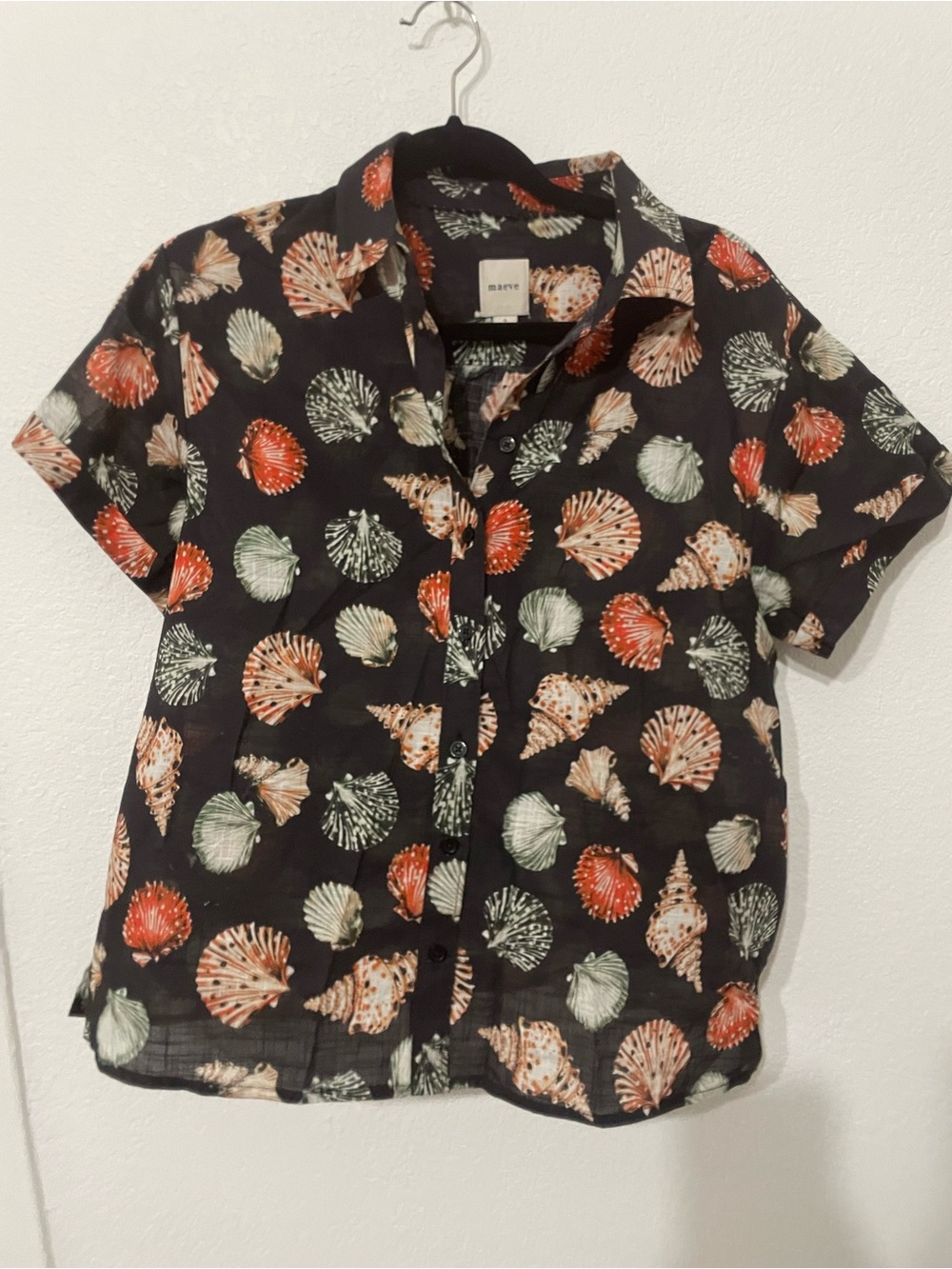 THE HENRIETTA BUTTONDOWN SURF SHIRT BY MAEVE in black Shell print, size S EUC